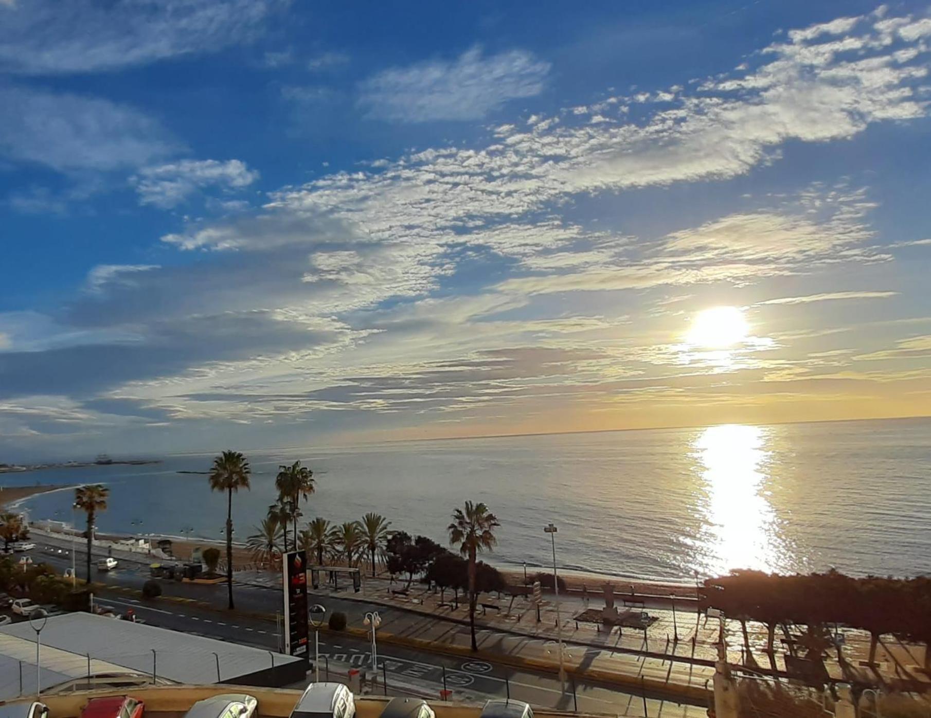 Benalbeach Holidays Benalmadena Bilik gambar